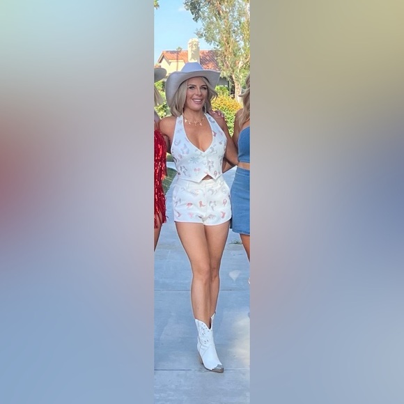 Nasty Gal Rhinestone Western Vest & Shorts Festival Stagecoach Outfit | Size 2 - Picture 4 of 17